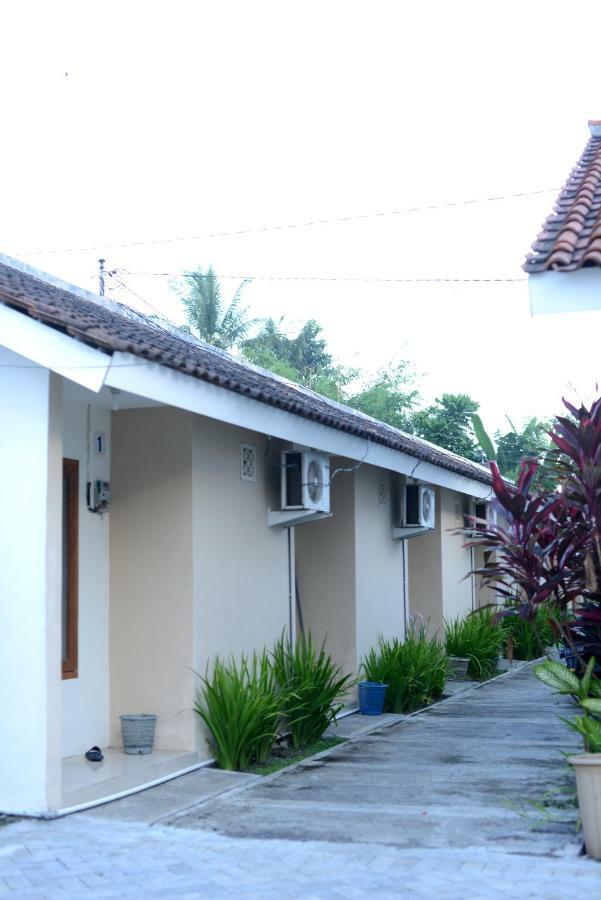 Reddoorz Syariah Plus Near Banyuwangi Airport Exteriör bild